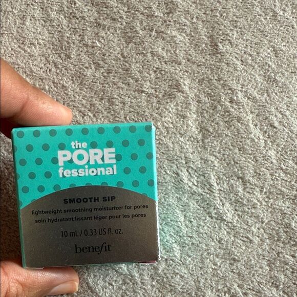 Benefit The POREfessional Smooth Sip Moisturizer - Aqua and White NIP - Picture 2 of 6
